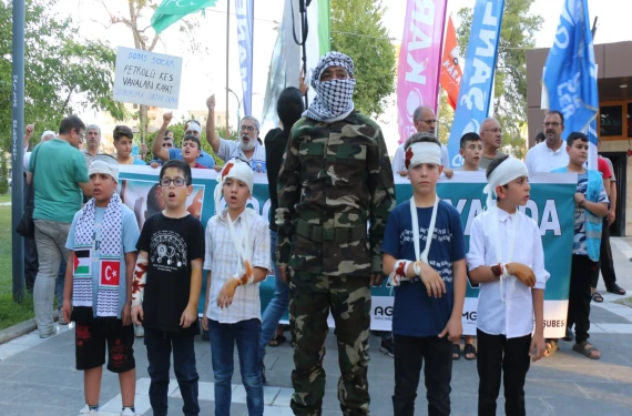 Filistinli kardeşlerini unutmadılar