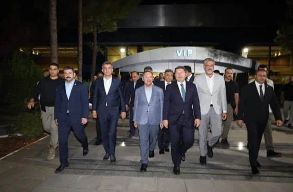 Temel atma törenine katılacak