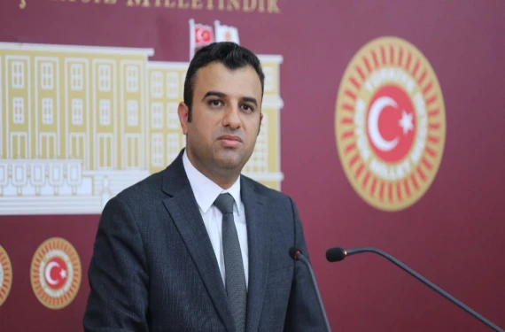 Önerge sundu