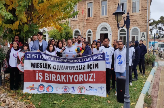 Bakan istifaya davet edildi