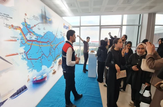Güneydoğu Kariyer Fuarı devam ediyor