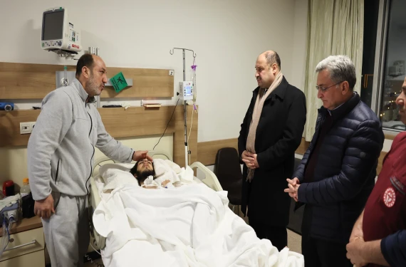 İlk bağış Başkan Gülpınar’dan geldi