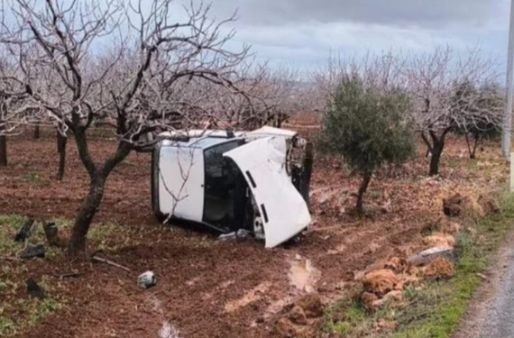 Yağmur yağdı, yollar kayganlaştı: