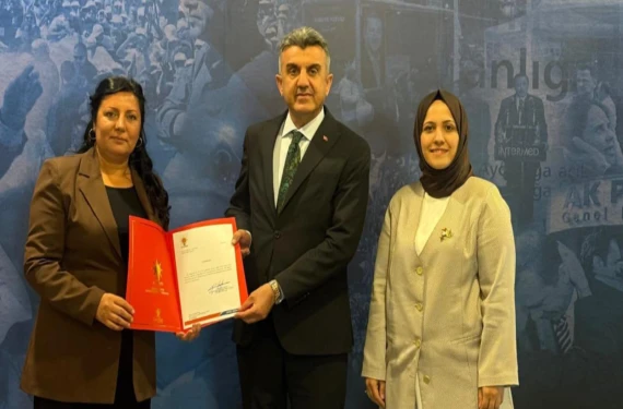 Mazbatasını aldı