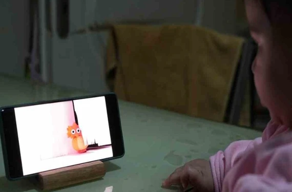 Ebeveynlere ‘modern dadı’ uyarısı!