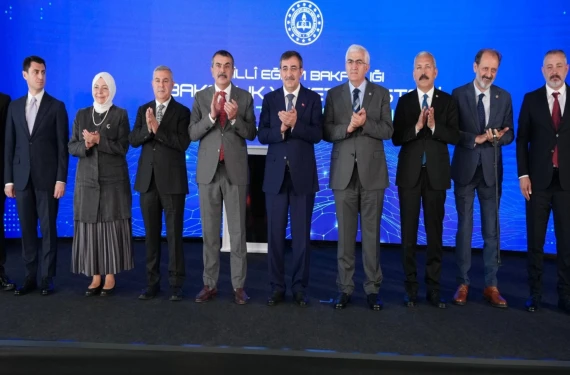 MEB’den yapay zeka destekli yönetim sistemi!