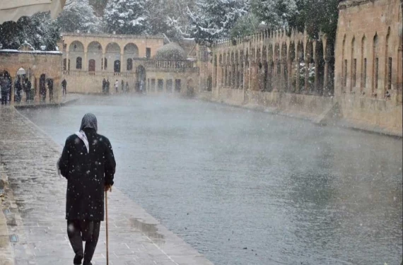 Cadde ve sokaklar boş kaldı