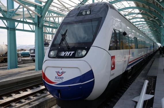 Komşu şehre yüksek hızlı tren müjdesi verdi