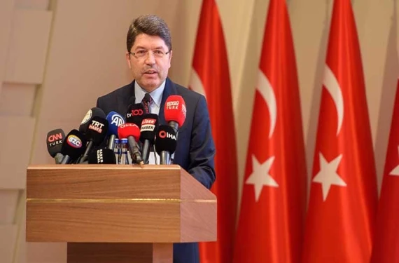 Bakan Tunç'tan kamuda torpil iddialarına yanıt: