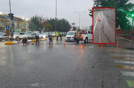 Şanlıurfa'da yol çöktü