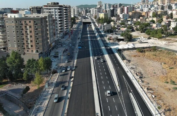 En işlek kavşaklardan biri