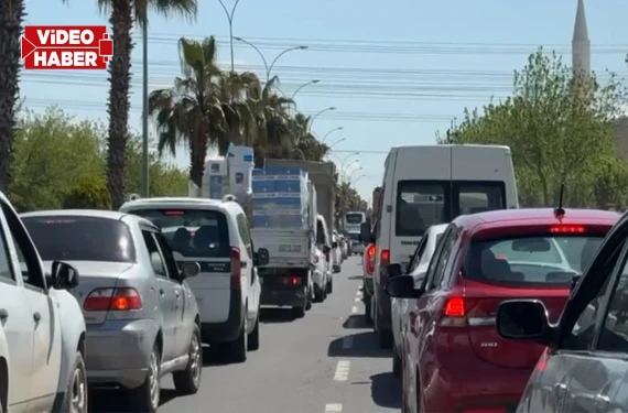 Araçlar santim santim ilerledi