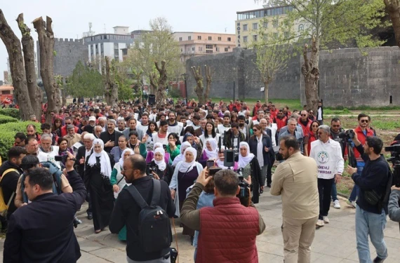 Amara yürüyüşü başladı