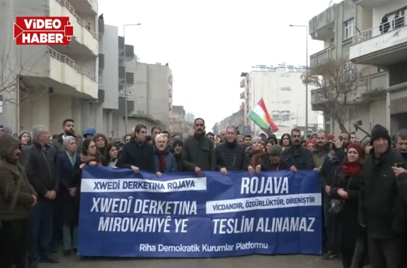 Kobani sınırına yürüyüş başladı