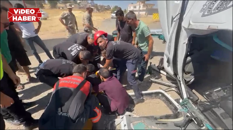 Şanlıurfa’da trafik kazası can aldı: Ölü ve yaralı var
