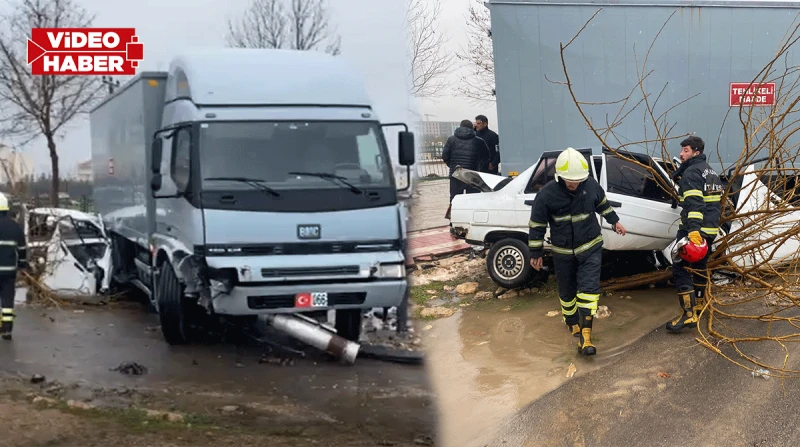 Şanlıurfa’da askeri mühimmat taşıyan araç kaza yaptı! 3 kişi yaralandı