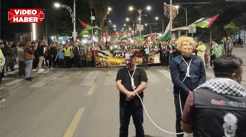 Şanlıurfa’da Trump ve Netanyahu’nun elleri bağlanıp boyunlarına ip geçirildi