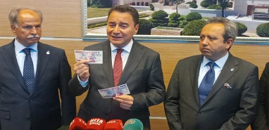 DEVA Partisi Genel Başkanı Babacan Urfa'da iktidara yüklendi