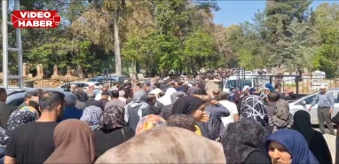 Şanlıurfa'daki feci kazada can verenler son yolculuğuna uğurlandı: Gözyaşları sel oldu