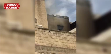Şanlıurfa'daki mesken yangını paniğe neden oldu: Ev kullanılamaz hala geldi