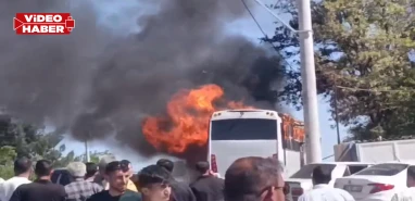 Şanlıurfa'da tur otobüsü alev alev yandı