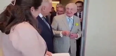 Hakkında ‘Kürt  kadın' fıkrası sebebiyle soruşturma başlatılmıştı: Rahmi Koç özür diledi