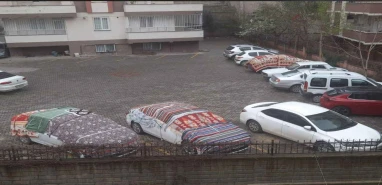 Urfa’da araç sürücüleri olası yağışa karşı bu kez tedbir aldı