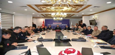 Çavuşoğlu deprem ve sel sonrası yapılan çalışmaları dinledi