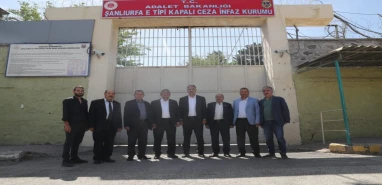 Eyyübiye’de dört duvarlar yıkılıyor