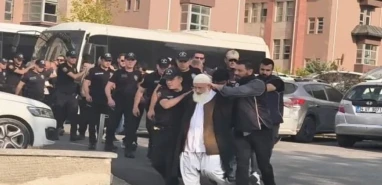 Şadi Yüksel'in ters kelepçe görüntülerine soruşturma