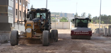 Karaköprü’de yol ağı her geçen gün genişliyor
