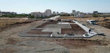 Siverek'te iki mahallede yeni park yapımına başladı