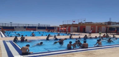Şanlıurfa'da gençler havuzu bekliyor, havuz neyi bekliyor?