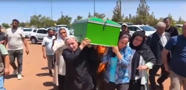 Katledilen Viranşehirli genç kızın tabutunu kadınlar omuzladı! Öfke, gözyaşı...