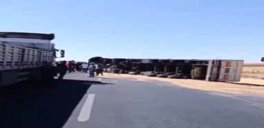 Şanlıurfa kaza: Yol ulaşıma kapandı
