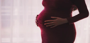 Gebelere yaz uyarısı: Sıvı tüketimine dikkat