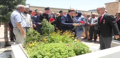 Şanlıurfa’da unutulmadılar: Bayram öncesi ziyaret