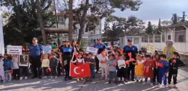 Şanlıurfa'da miniklere rozet takıldı