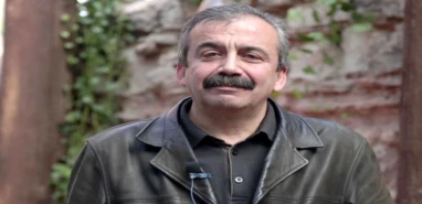 Sırrı Süreyya Önder'in sağlık durumu hakkında yeni gelişme!