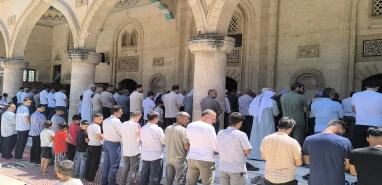 Şanlıurfa’da Heniyye için gıyabi cenaze namazı kılındı!