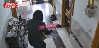 Şanlıurfa’da hırsızlığın böylesi pes dedirtti!  Önce sigara yaktı, sonra çaldı