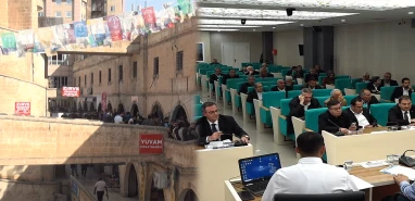 Şanlıurfa’nın göbeğindeki Ahmet Bahçıvan İş Merkezi yıkılacak mı?