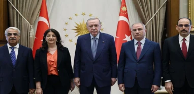 Terörsüz Türkiye süreci...  DEM Parti'den AK Parti ile görüşme talebi