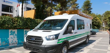 Akçakale'ye cenaze aracı hibe edildi