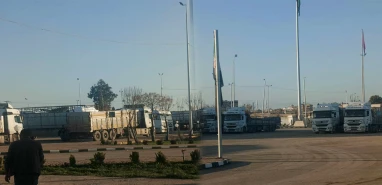 Şanlıurfa sınırında günlerdir süren bekleyiş! Temel ihtiyaçlarını bile karşılayamıyorlar