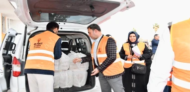 Eyyübiye’de Ramazan bereketi: Her gün onlarca haneye sıcak yemek ulaştırılıyor