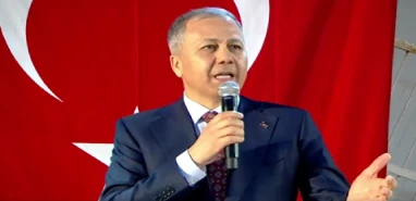 Bakan Yerlikaya açıkladı... İşte bu geceki gösterilerde gözaltı sayısı