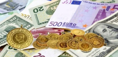 Altını bozan doları satan bankalara koştu!