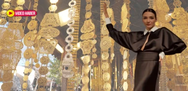 Şanlıurfa'da düğünlerindeki detay Aybüke Pusat'ı büyüledi!  "Düğünlerde bunu takıyorlar!"