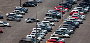 Araba almak isteyenlere kötü haber! Vergi kararı Resmi Gazete’de yayımlandı